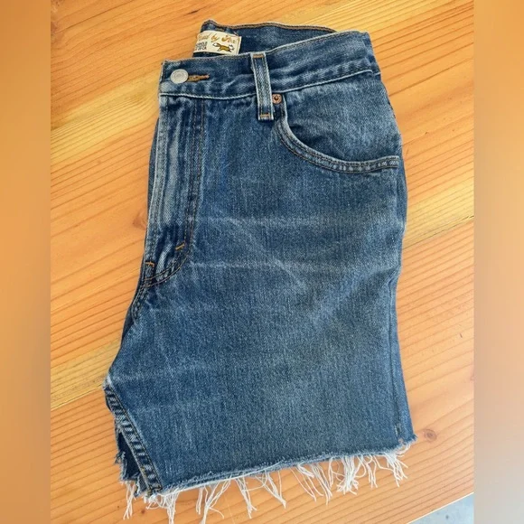 Vintage Levi’s 530’s Cutoff Shorts - Picture 3 of 7